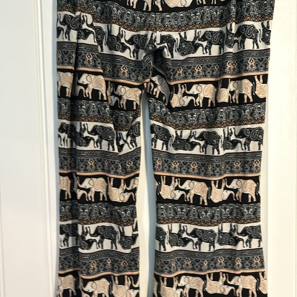 Elephant theme flare pants in size XL - Picture 8 of 12